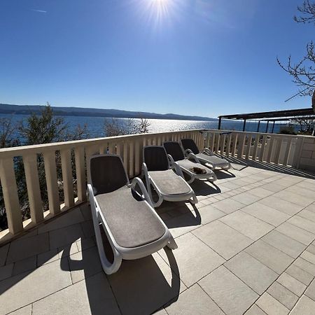 Azure Apartments By The Sea Near City Omis Exterior photo