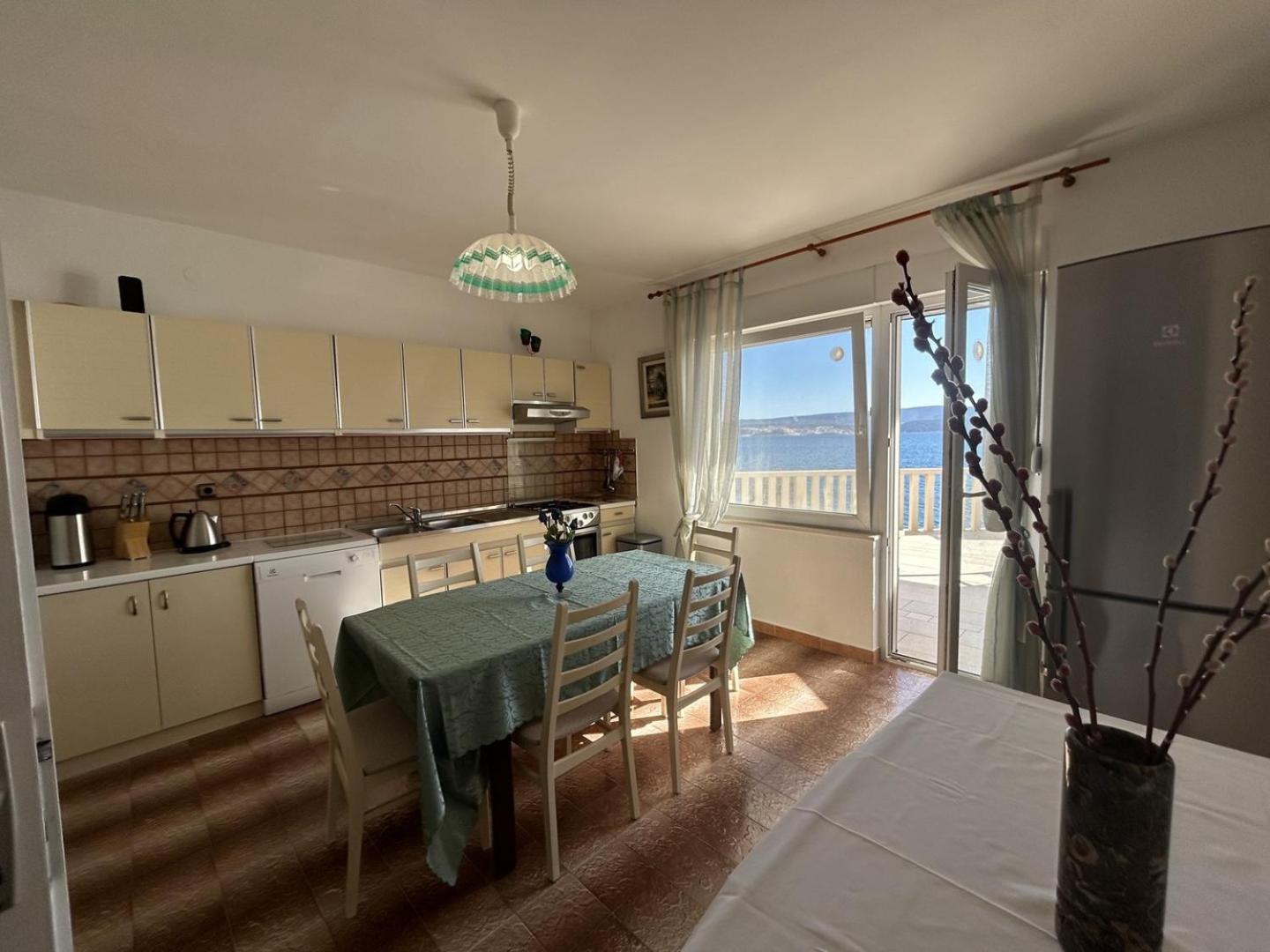 Azure Apartments By The Sea Near City Omis Exterior photo